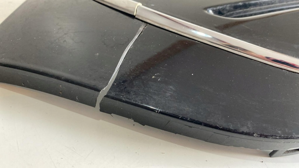 Купити Mercedes w243 eqb решітка радіатора решітка  радіатора a2438880100