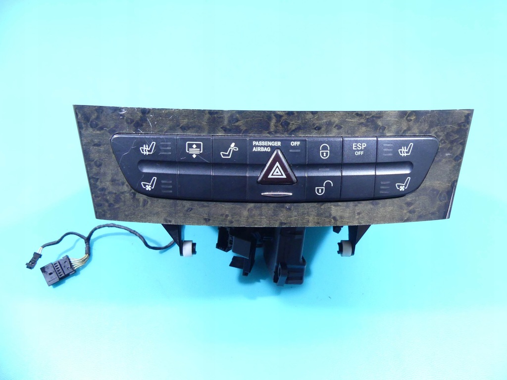 фото №1, Переключатель света аварийных mercedes w211 a2116800552