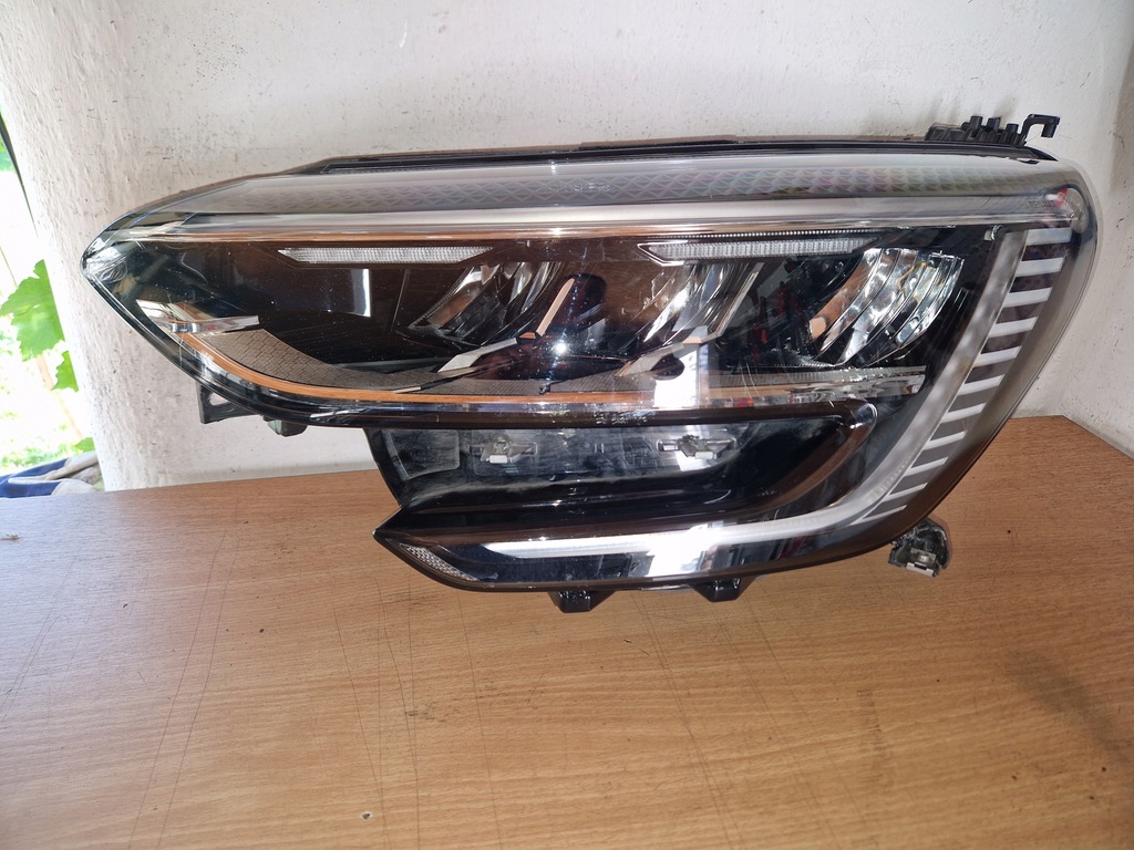 фото №1, Лампа ліва renault megane iv lift full led 260608417r europa