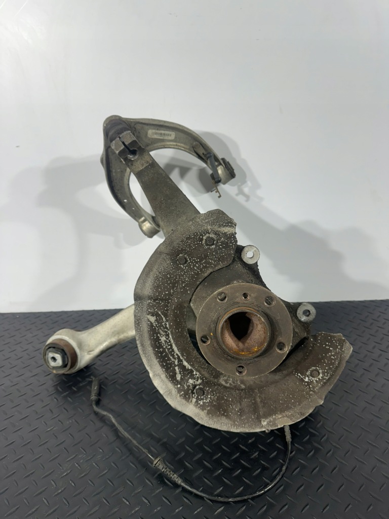 фото №1, Подвеска поворотный кулак левый перед bmw f01 f07 lci