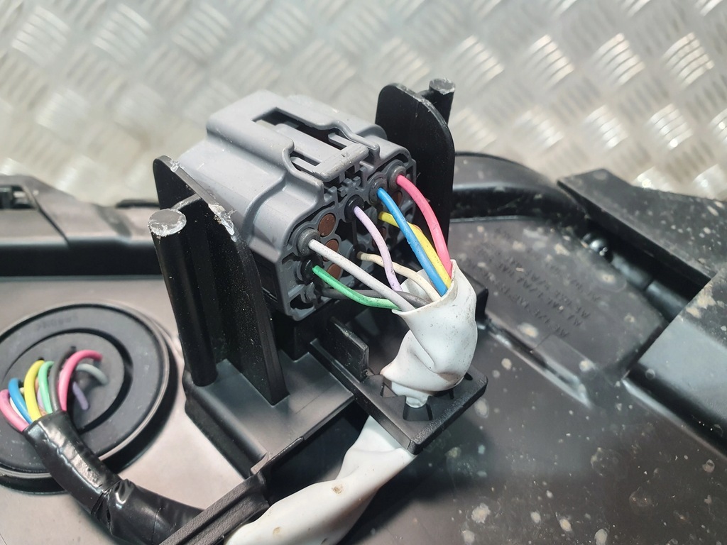 фото №7, Лампа левый перед full led 9 pin mazda 3 bp iv 19-