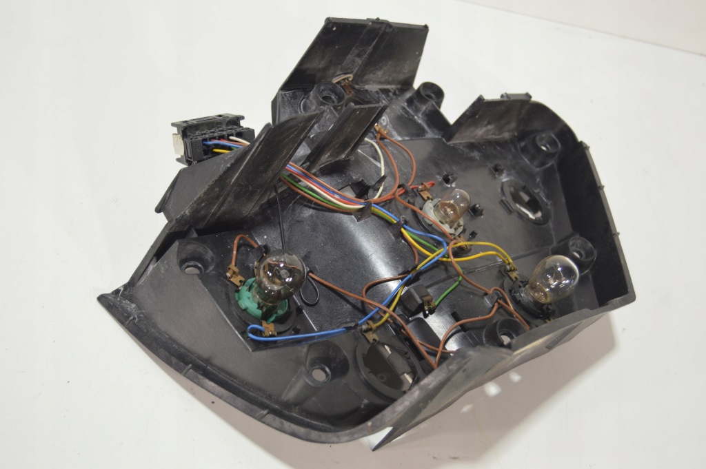 фото №1, Вкладыш лампы правый задняя mercedes w140 cl c140 coupe