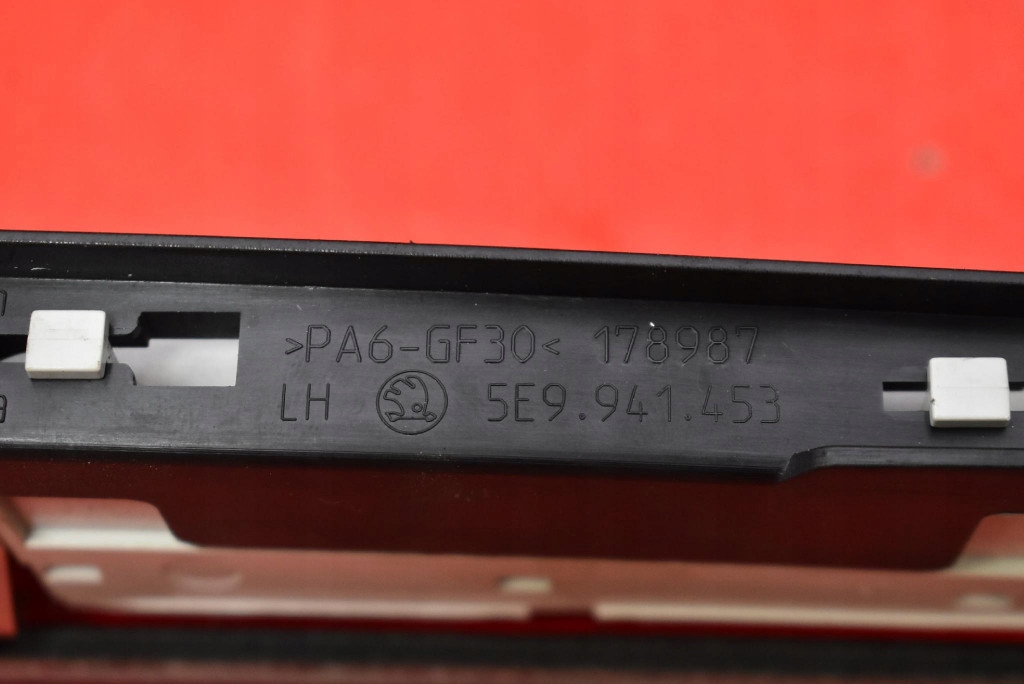 фото №7, Свет стоп-сигнал стоп 5e9945097c skoda octavia 3 iii kombi lift 17-20