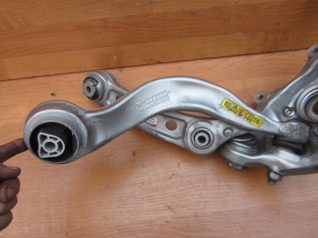 фото №8, Bmw 5 g30 g31 xd поворотний кулак перед ліва ступиця 688438501 важіль 6082t6