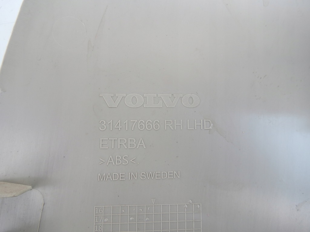 фото №10, Защита крышка панели консоли правая volvo xc60 ii