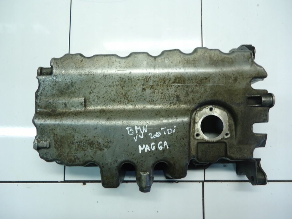 Купити Vw passat b6 2.0tdi bmn піддон масляна 03g103603ad