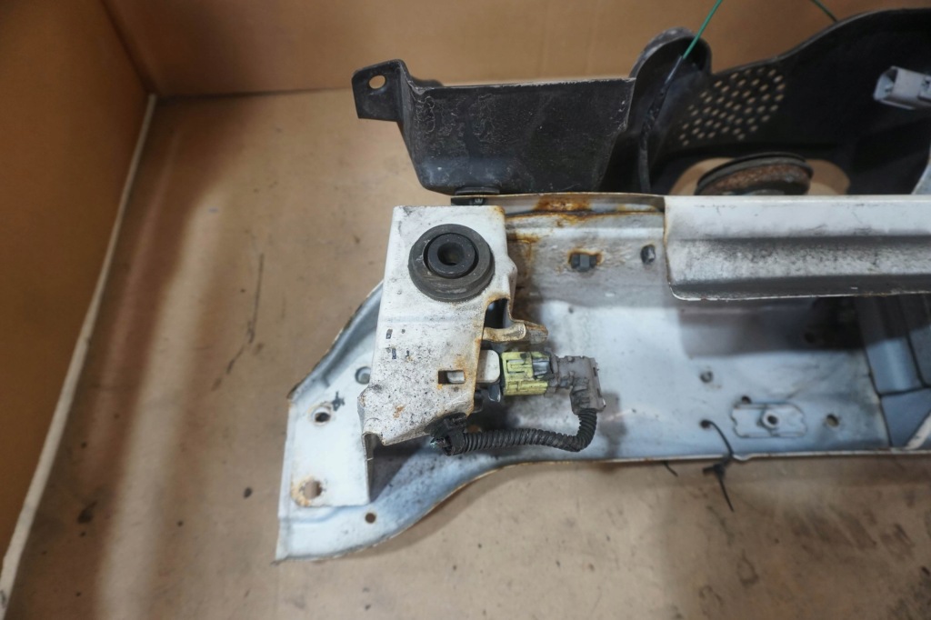 Mitsubishi asx 2010-2016r верхний усилитель ремень передний 5256b338 Оригинал