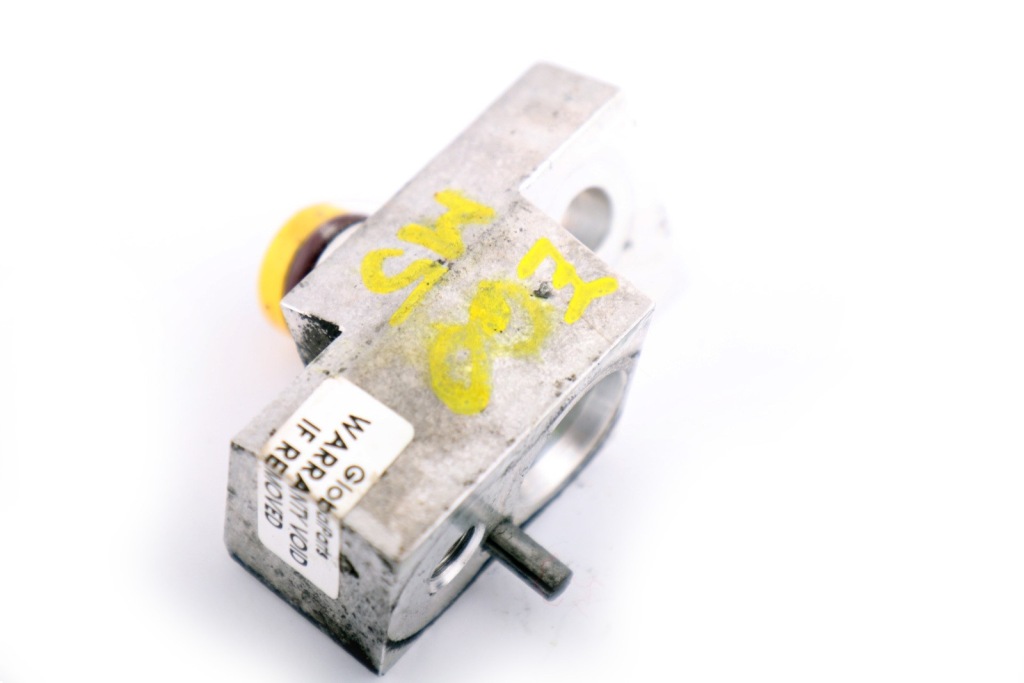 Купити Bmw e60 m5 адаптер тиску радіатора компресора