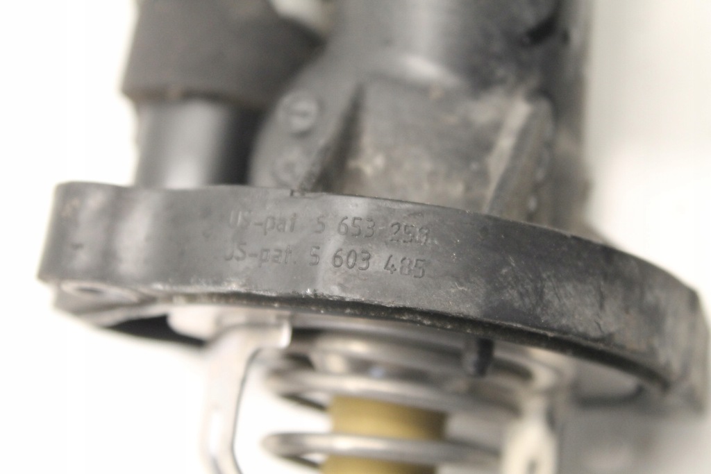 фото №8, Volvo s40 ii 1.8 b корпус термостата термостат 4m5g-fc