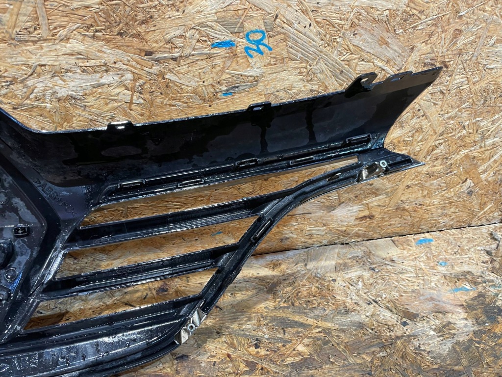 Renault megane iv 4 16-20 решётка  решётка радиатора решётка средняя бампера перед Киев