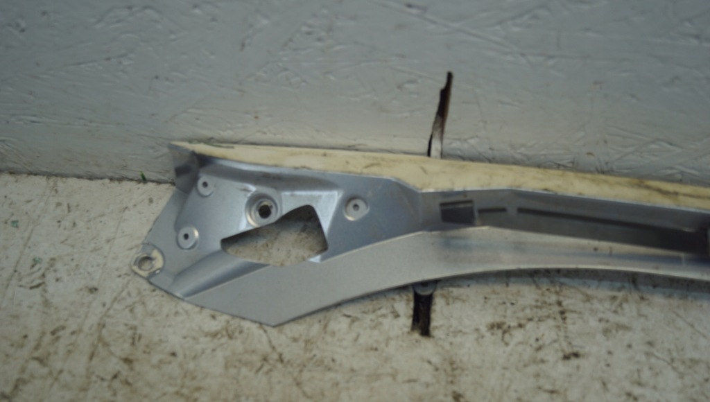 фото №8, Обшивка aston martin db11 ky53-l519a37-ad