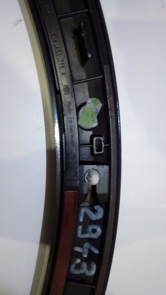 фото №8, Молдинг крыла правый перед audi q2