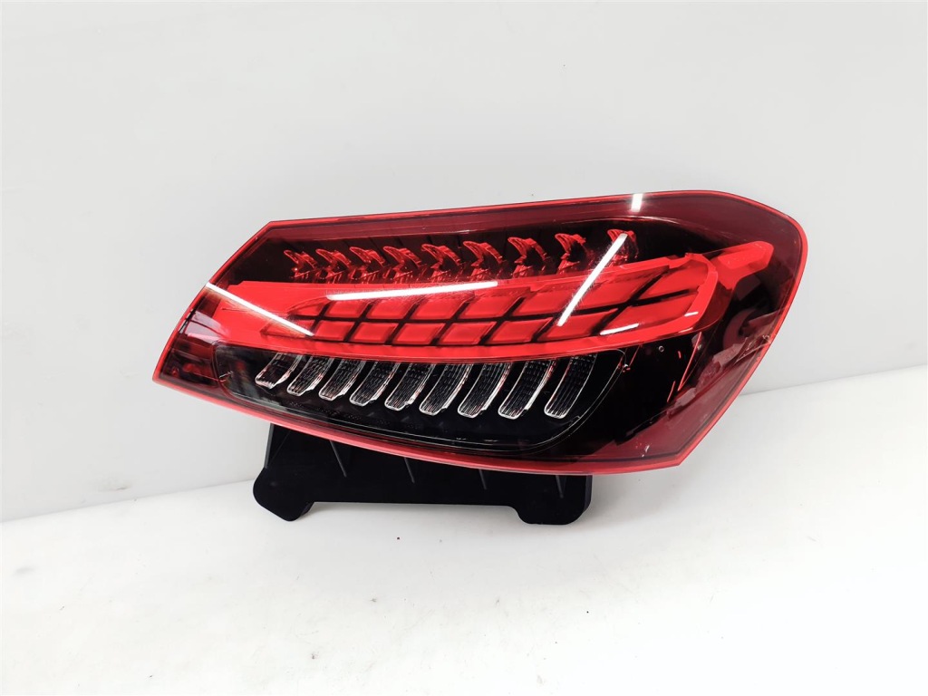 Купити Mercedes e klasa w213 рестайлінг  правий фара задній led європа