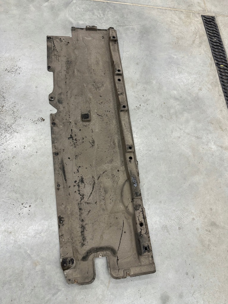 фото №7, Плита защита подвеска правая a6 a7 c8 оригинал 4k0825208