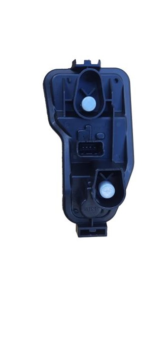 фото №1, Новый вкладыш молдинг лампы задний nissan qashqai 2010-2014 pr