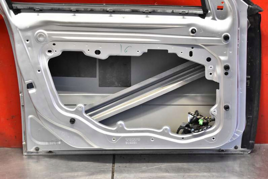 фото №14, Дверь левая перед передние 426-26 volvo s40 2 ii 04-07