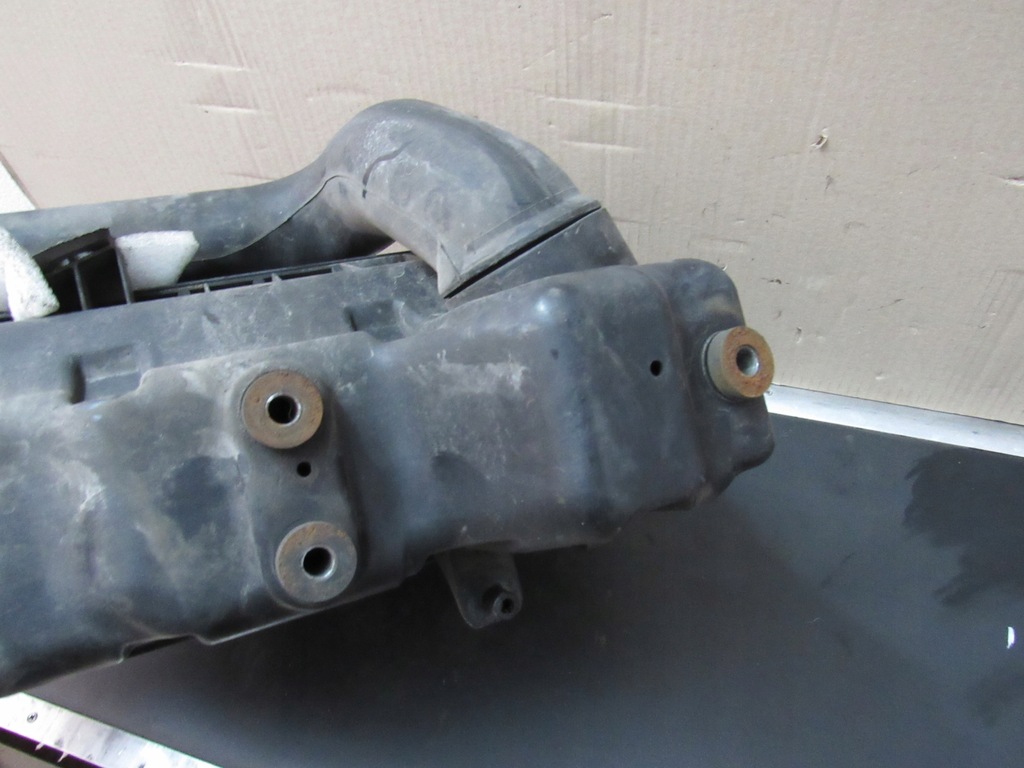 фото №5, Корпус фільтра повітря витратомір yaris ii 1.4 d4d 22204-33010