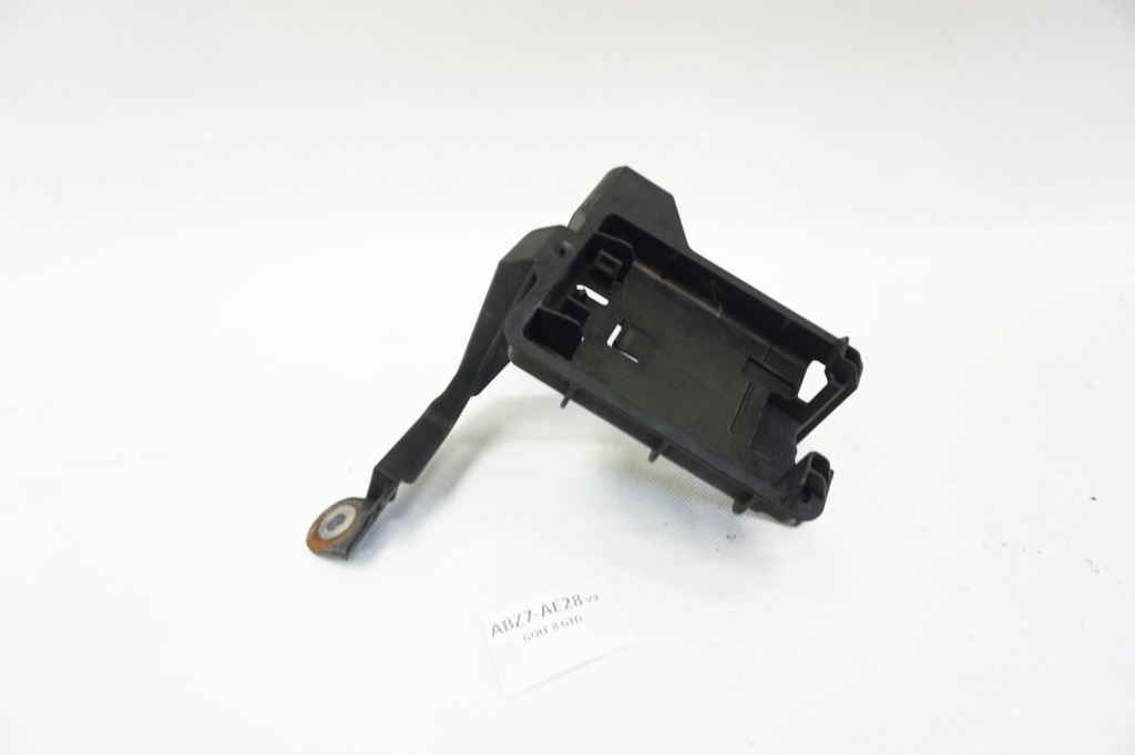 Купить Кронштейн радар задний  правый vw golf 8 viii 5h6907456b