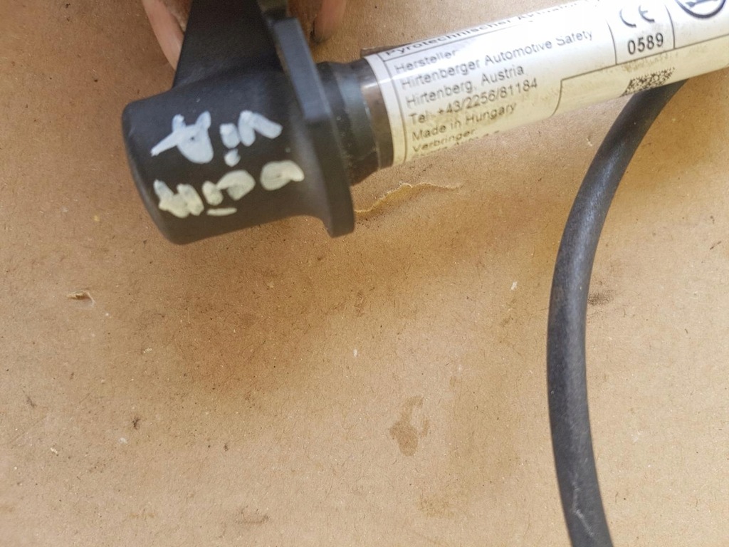 фото №7, Патрон капот skoda octavia iii 5e0823823b