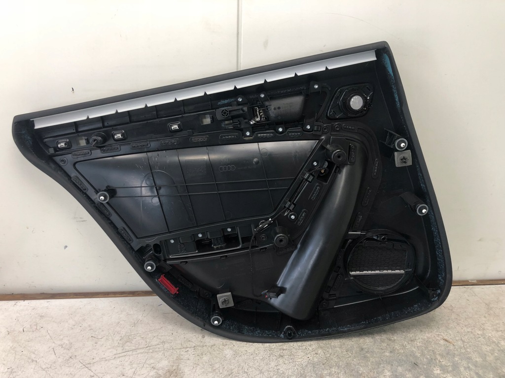 фото №6, Обшивка двері правий задня audi a5 sportback 8t8867306