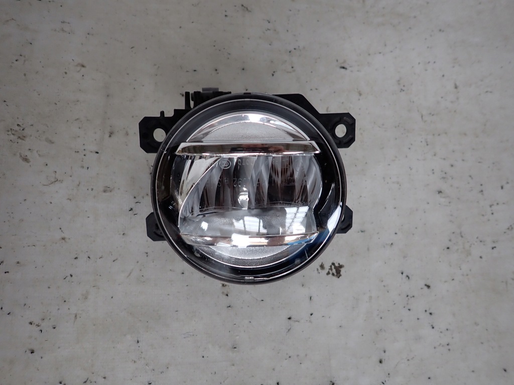 фото №1, Subaru outback vi 6 противотуманная фара правый led 114-60379