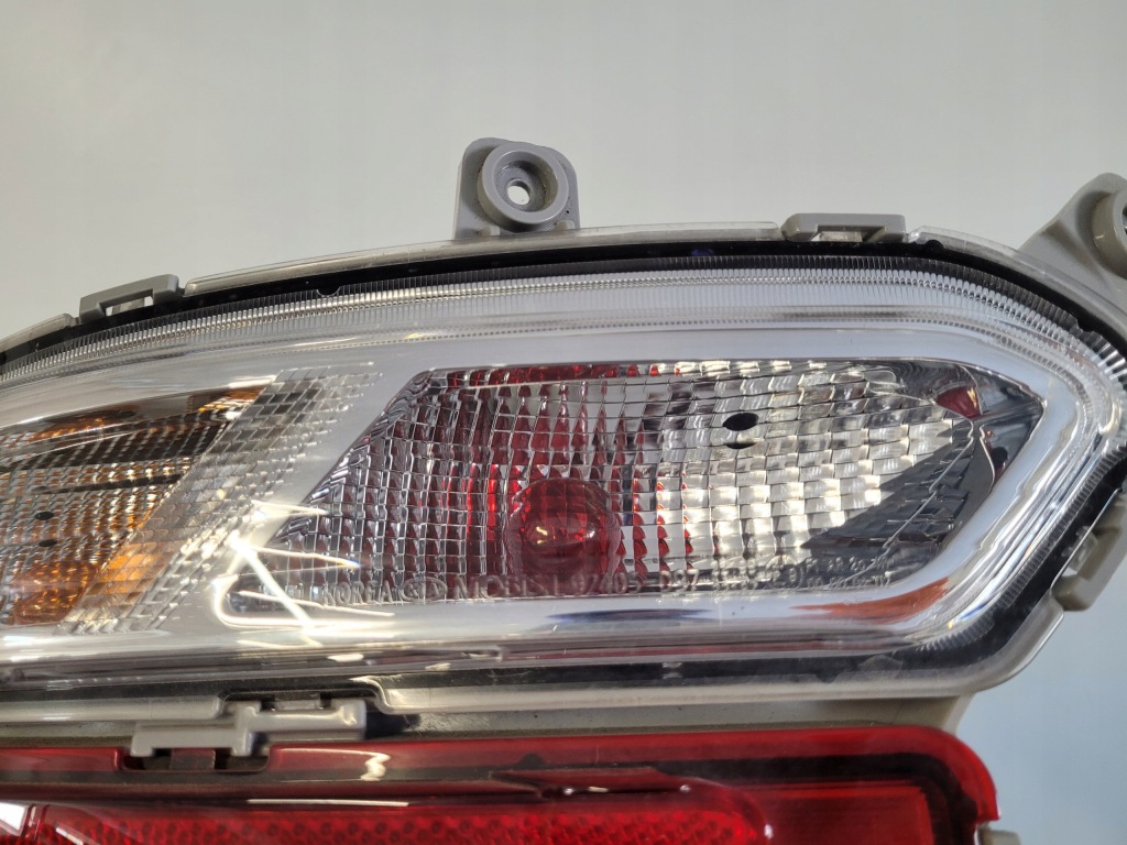 Kia sportage iv 4 92405-d97 ліхтар задній лівий задня ліва w бампер оригінал Оригінал