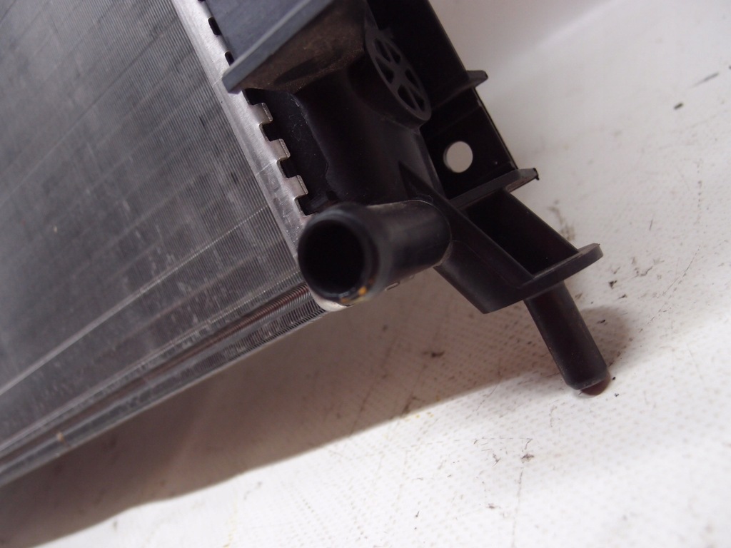 фото №12, Радиатор wody 9809141780 citroen ds7