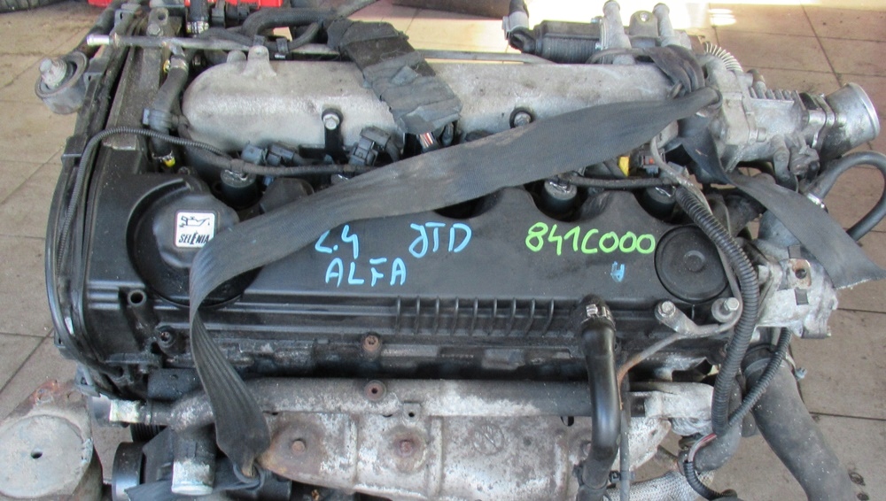Купити Alfa romeo 2.4 jtd двигун 841c000