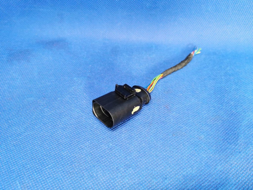 Купити Колодка штекер джгут оригінал audi vw skoda 1j0973814