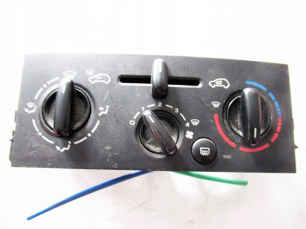 фото №1, Peugeot 207 панель обдув n102077r