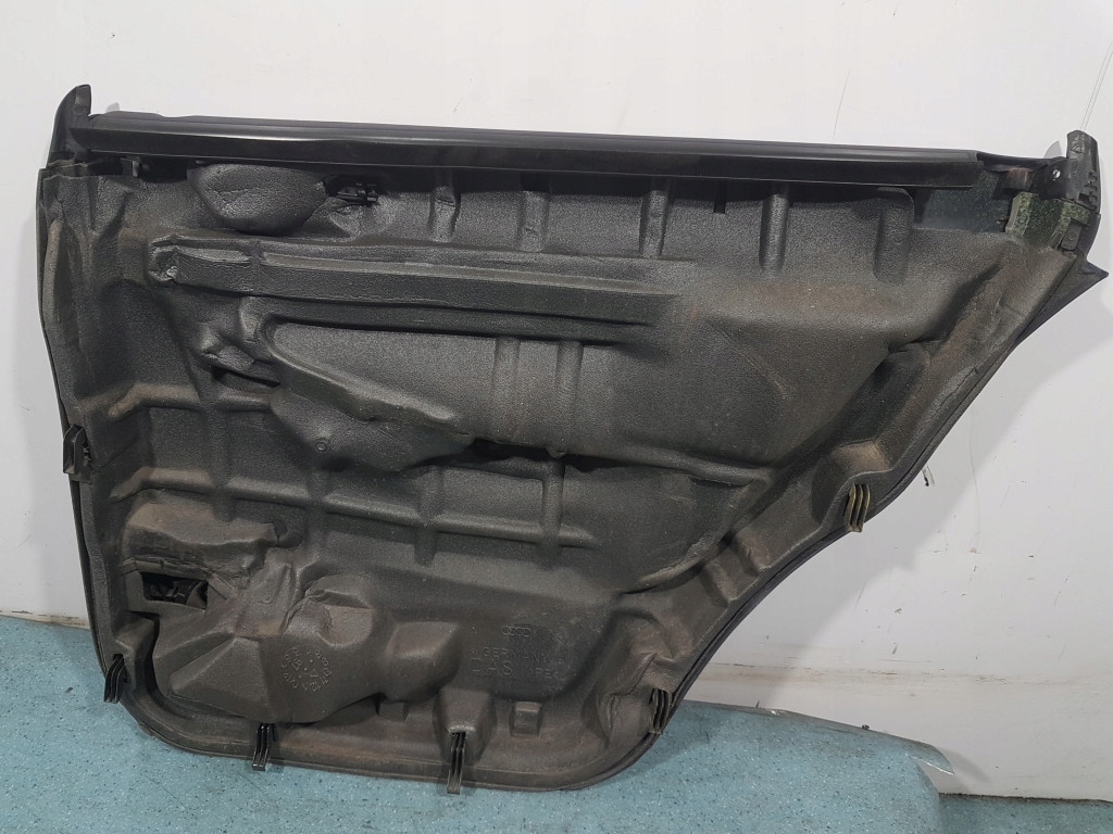 Audi a4 b5 обивка дверь задний  левая Оригинал