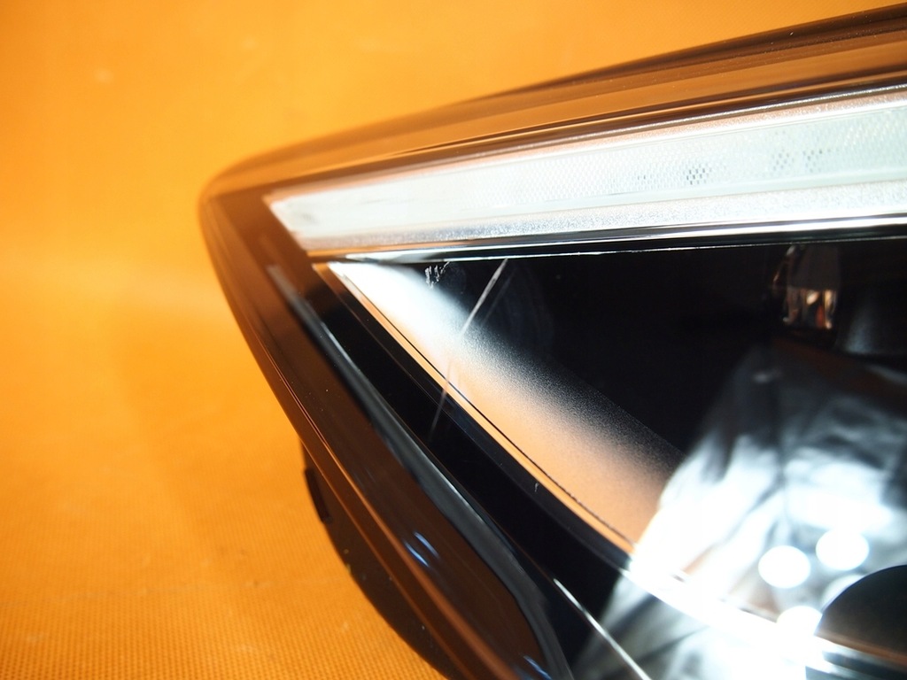 фото №16, Audi a3 s3 8y лампа перед lh pr полный nowe 8y0941033 / 8y0941034