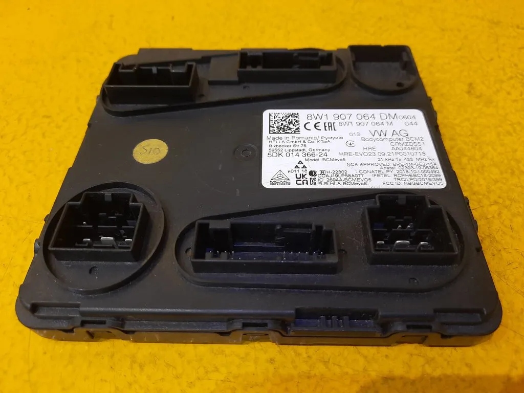 фото №1, Audi a4 8w модуль комфорту 8w1907064dm