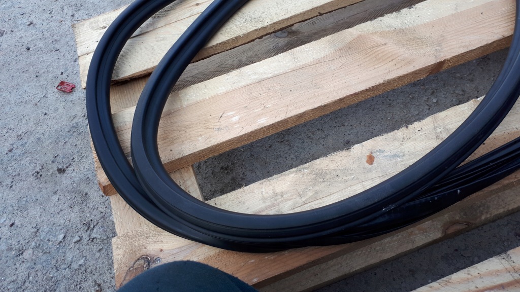 фото №3, S6 c7 a6 4g прокладка двері кузовна перед