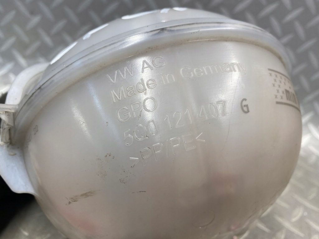 Бачок бак расширительный жидкости seat leon 3 1.6 2.0 tdi в Украине