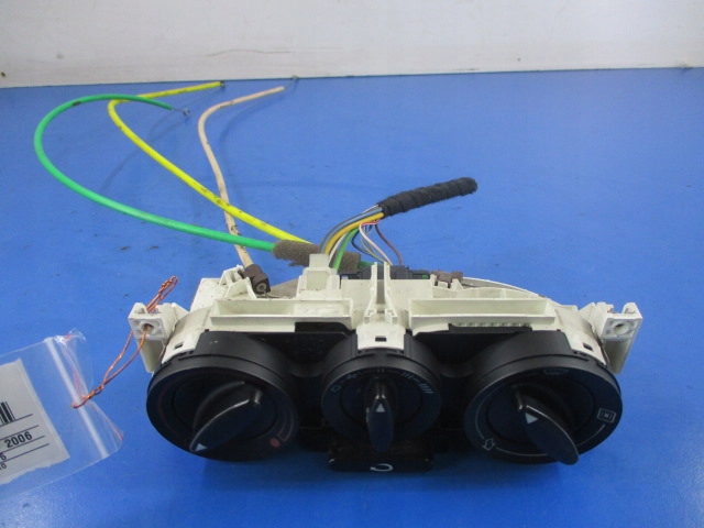 фото №1, Leon itoledo ii bez кондиционер панель обдув+ тросы