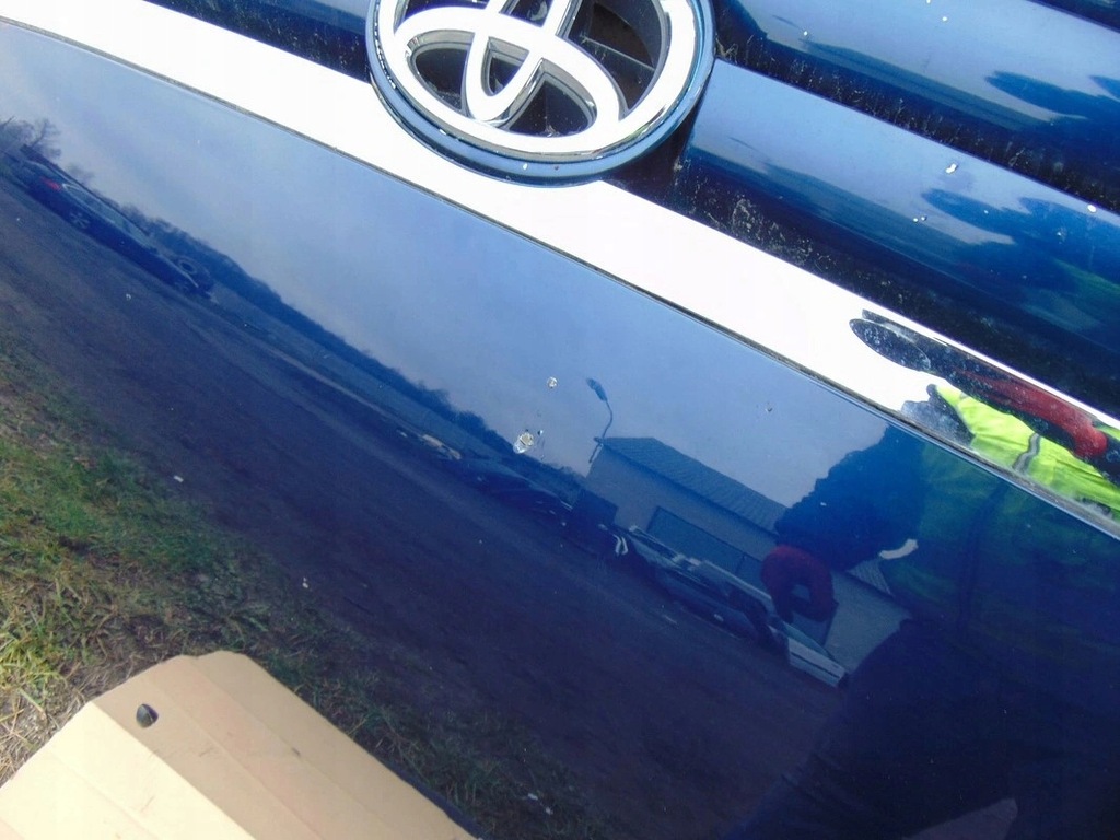 фото №8, Капот кришка двигуна toyota avensis verso