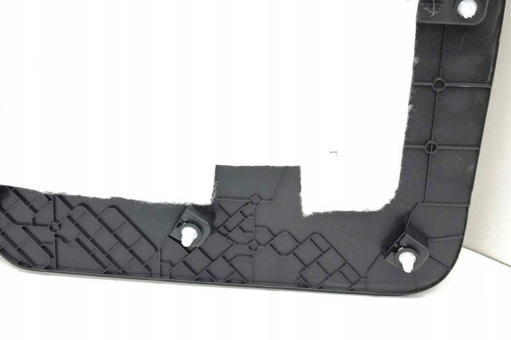 фото №10, Обшивка крышки багажника land rover range rover evoque l538 01091011 2.0l