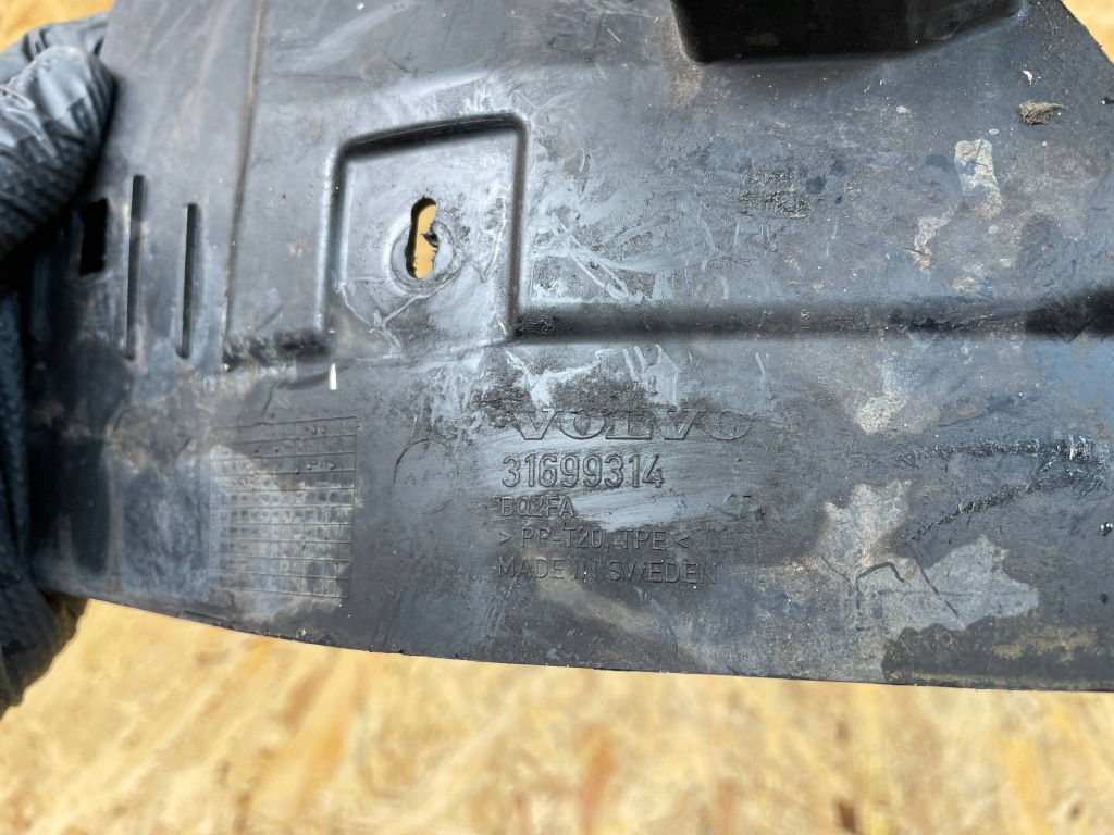 Купить Впуск воздухозаборник руль воздуха volvo xc60 2 31699314 2017-