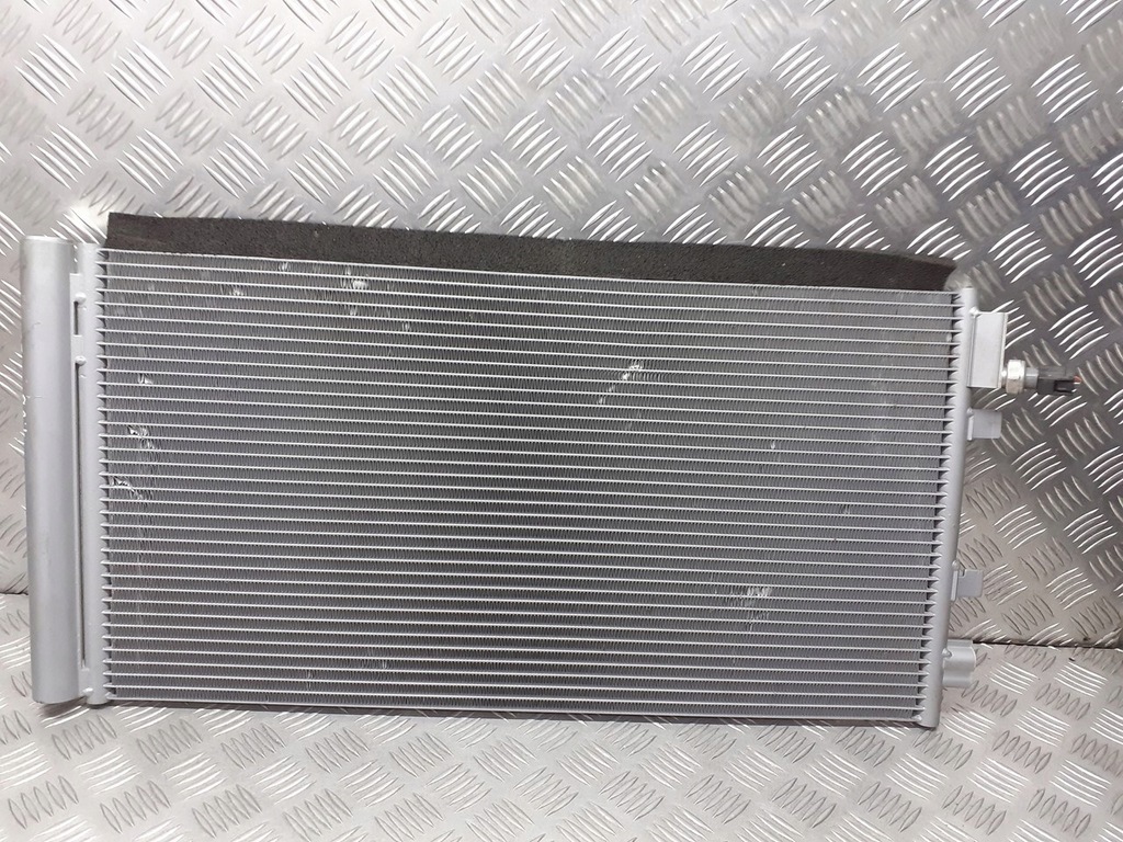 фото №1, Радиатор кондиционера renault megane iii 1.6 921003293r