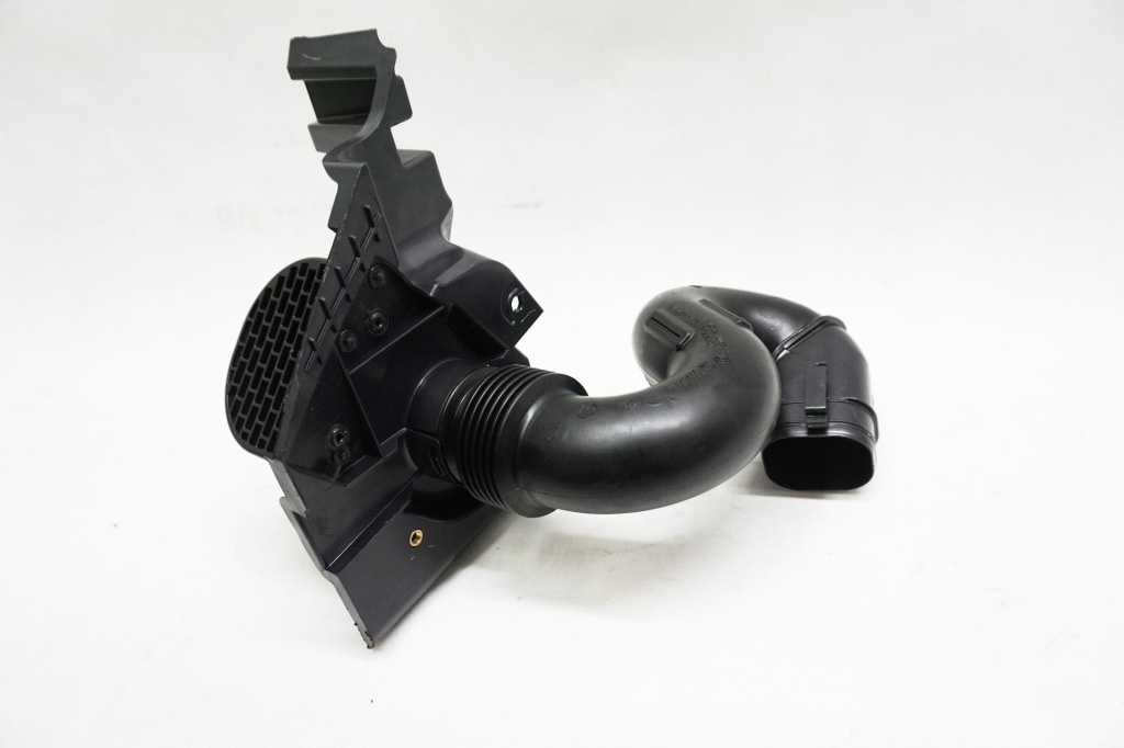 фото №1, Воздухозаборник воздуха труба primastar trafic iiii iv vivaro 960156577r 165555514r