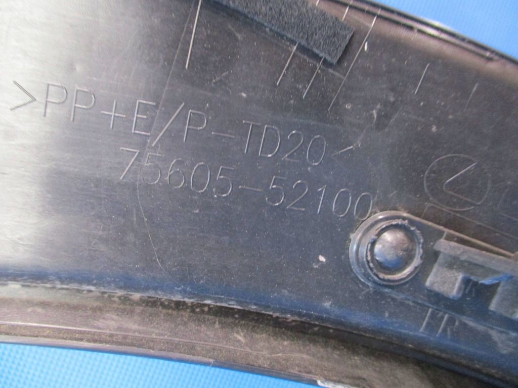 фото №6, Молдинг накладка крыла правый задняя lexus lbx 24- 75605-52100