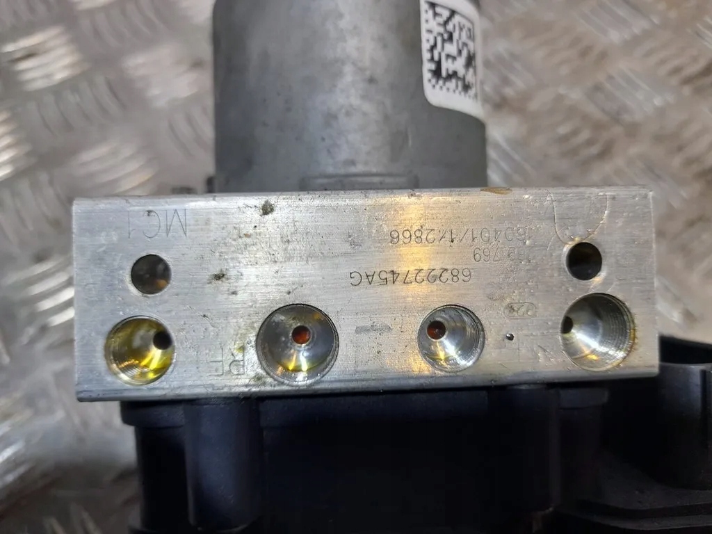 фото №2, Chrysler pacifica 2017 насос abs