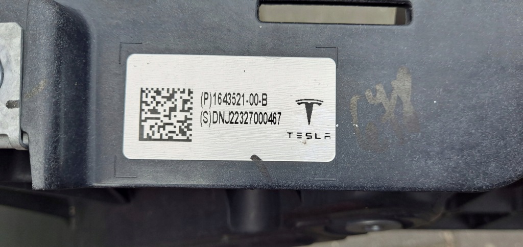 Tesla model y ремень передний усилитель 1643524-00-a Киев