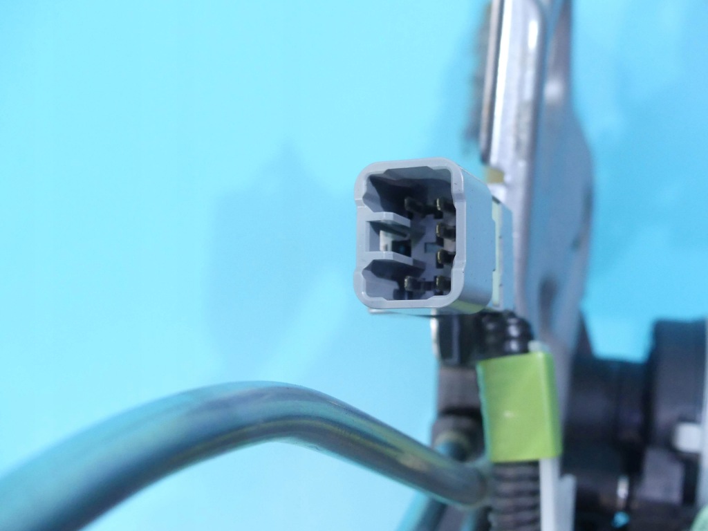 Шторка задня ліва lexus ls iv ls600h 06-12 Київ