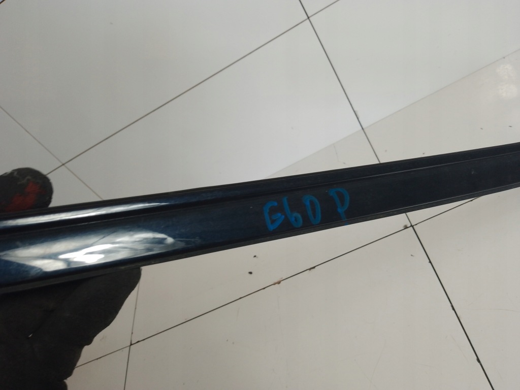 Молдинг кровельная bmw 5 e60 416 carbonschwarz правая Недорого