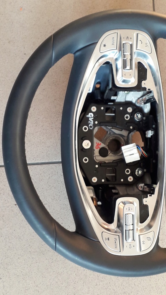 фото №9, Hyundai genesis gv80 2020- воздуховод кожа multi