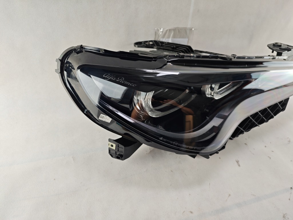 Alfa romeo stelvio рестайлинг  full led правый фара фара правый  505670010 в Украине