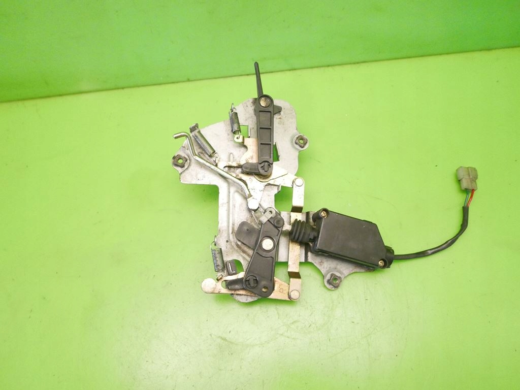 фото №1, Механізм замка двері правий задня kia carnival i 99-