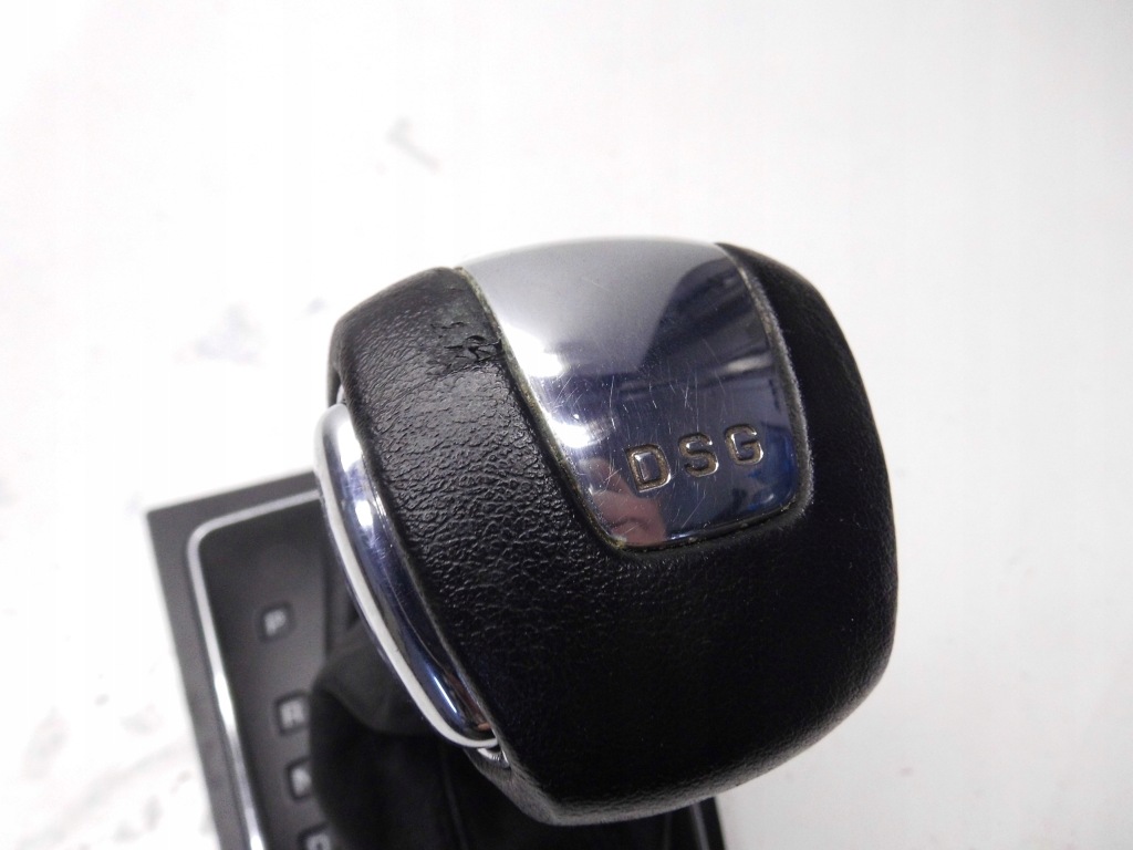 фото №3, Ручка чехол рамка dsg skoda octavia ii кожа оригинал